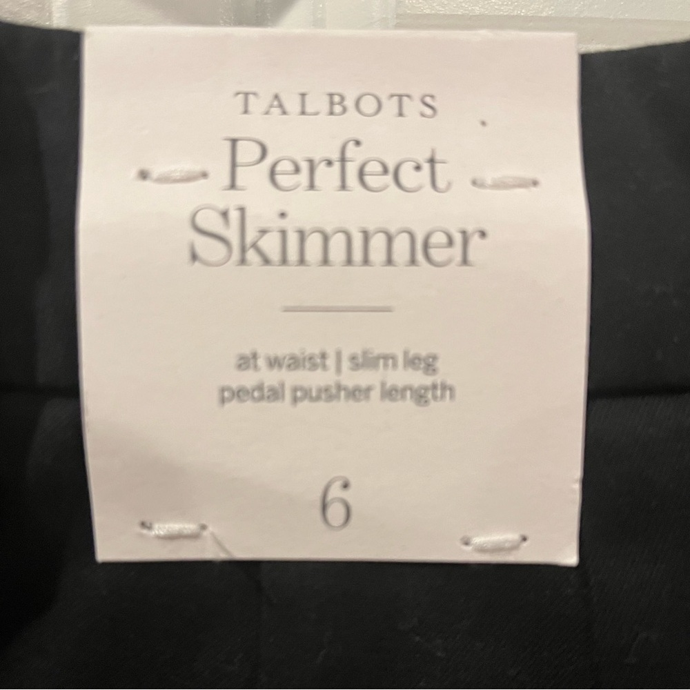Talbots NWT Perfect Skimmer Slim Leg Pedal Pusher Size 6 - Picture 4 of 4